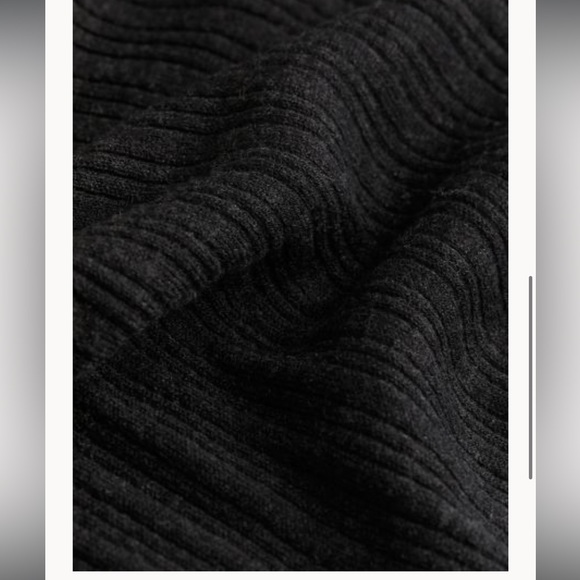 H&M Rib Knit Top - Picture 3 of 4
